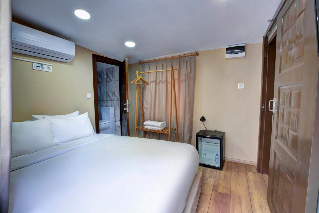 Maravilloso Hotel Pera Istanboel Buitenkant foto